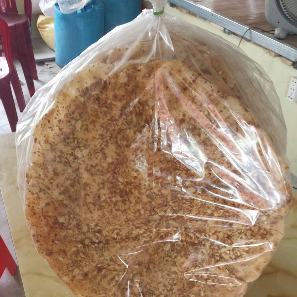 Cửa hàng bán bánh đa Kiện Khê chỉ 20k/cái