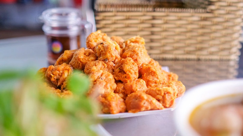 Giới thiệu món ăn từ chả cua Huế